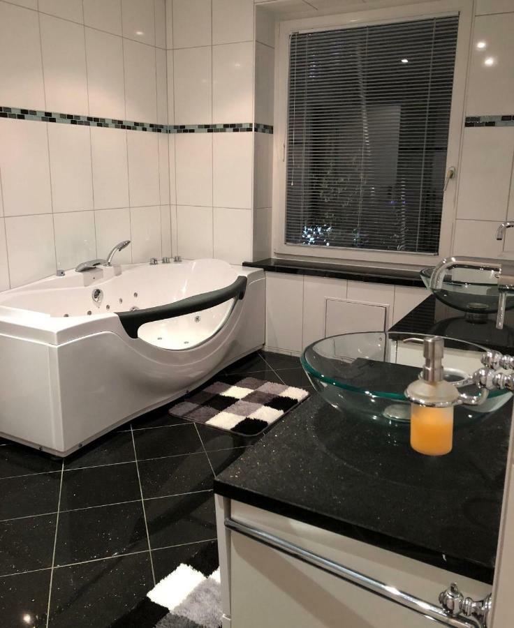 Ferienwohnung Amperblick フュルステンフェルトブルック エクステリア 写真